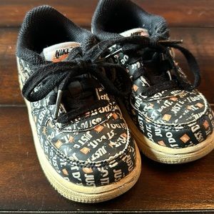 Nike Force 1 Lace-up Sneakers